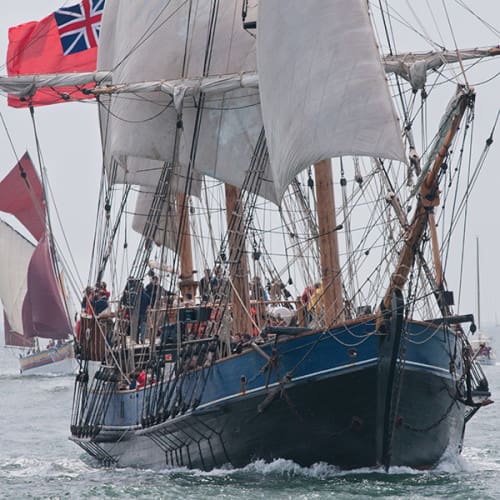 L'Earl of Pembroke à l'entrée du golfe du Morbihan