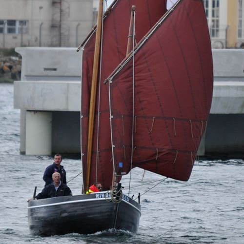 Mari-Lizig entrant dans le port de Brest