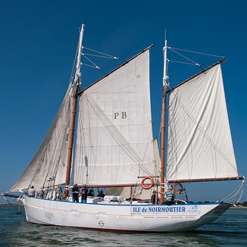 Le Martroger sous voiles