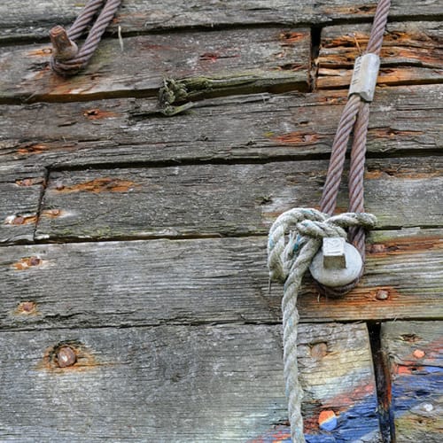Vieille coque en bois