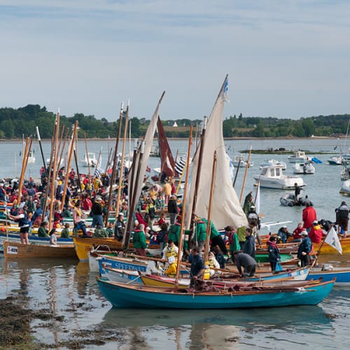 Rassemblement de yoles à Port-Blanc