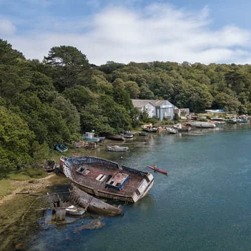 Vieilles coques de bateaux 