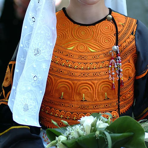Détail d'un costume bigouden