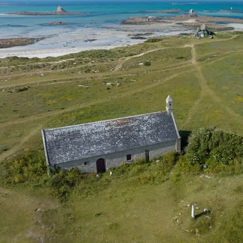 Chapelle dans les dunes
