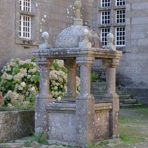 Puits de la cour intérieure 