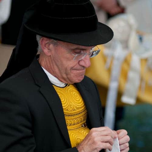 Michel Bolzer, en costume bigouden