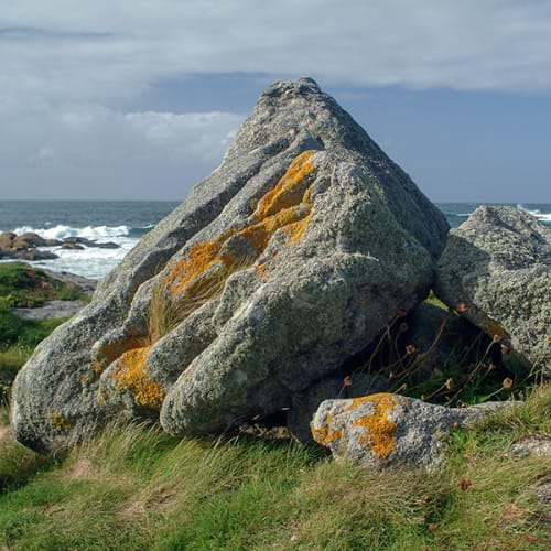 Rochers en bord de mer
