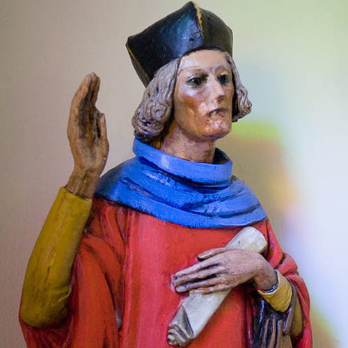 Statue de Saint Yves