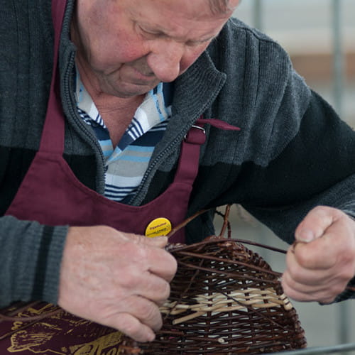 Vannier en plein travail