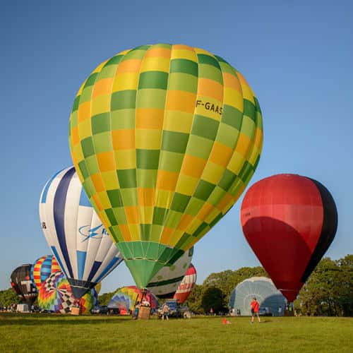 Décollage de montgolfières